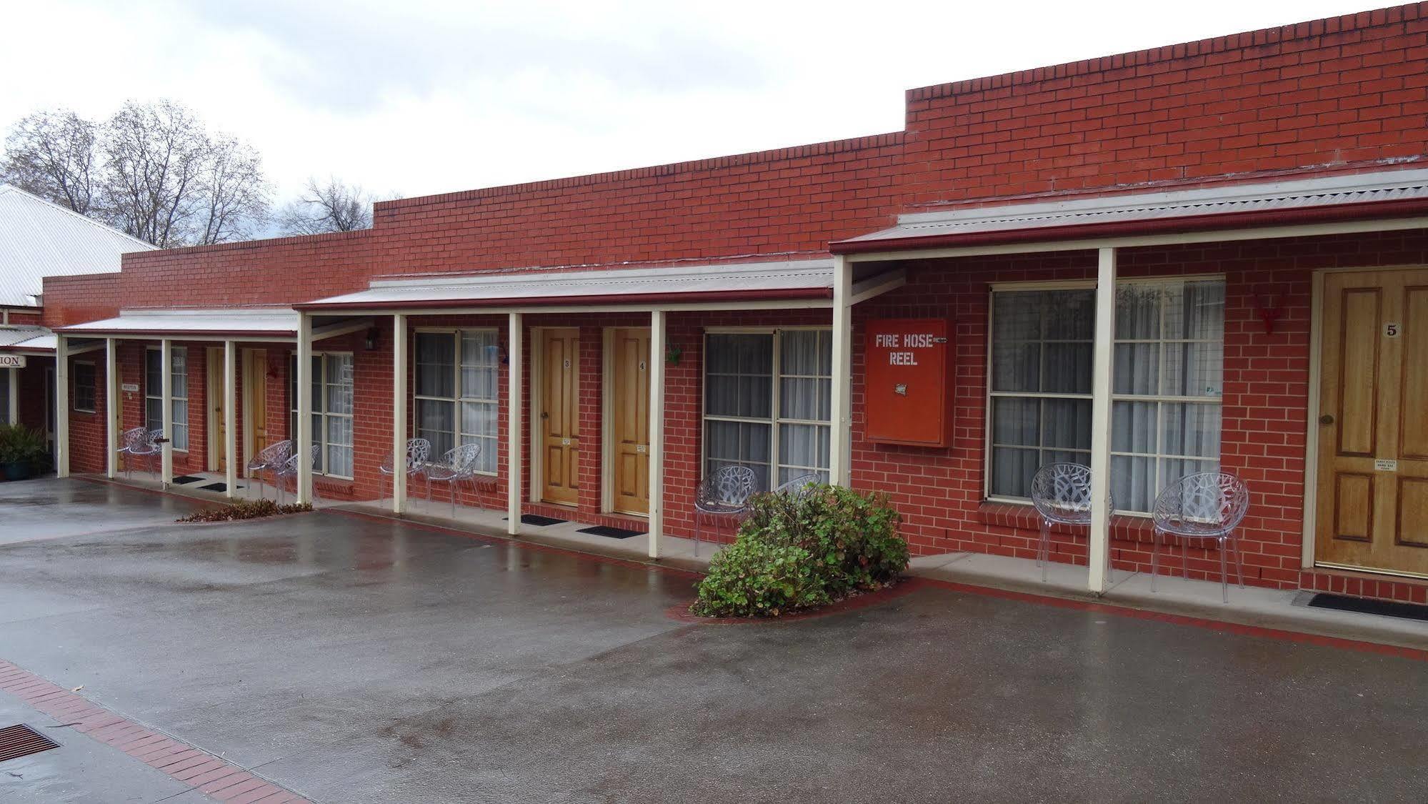 Yackandandah Central ภายนอก รูปภาพ