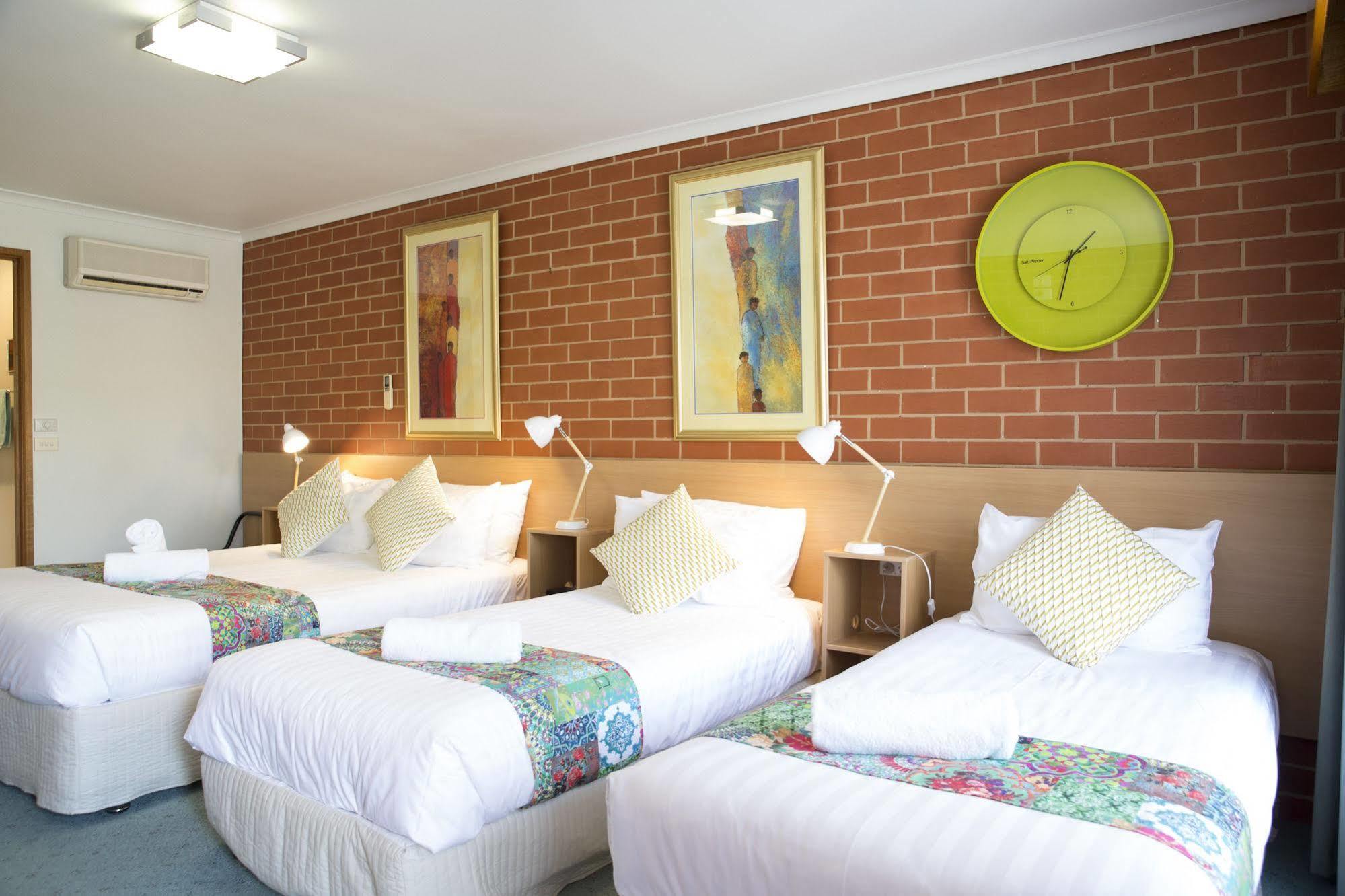 Yackandandah Central ภายนอก รูปภาพ