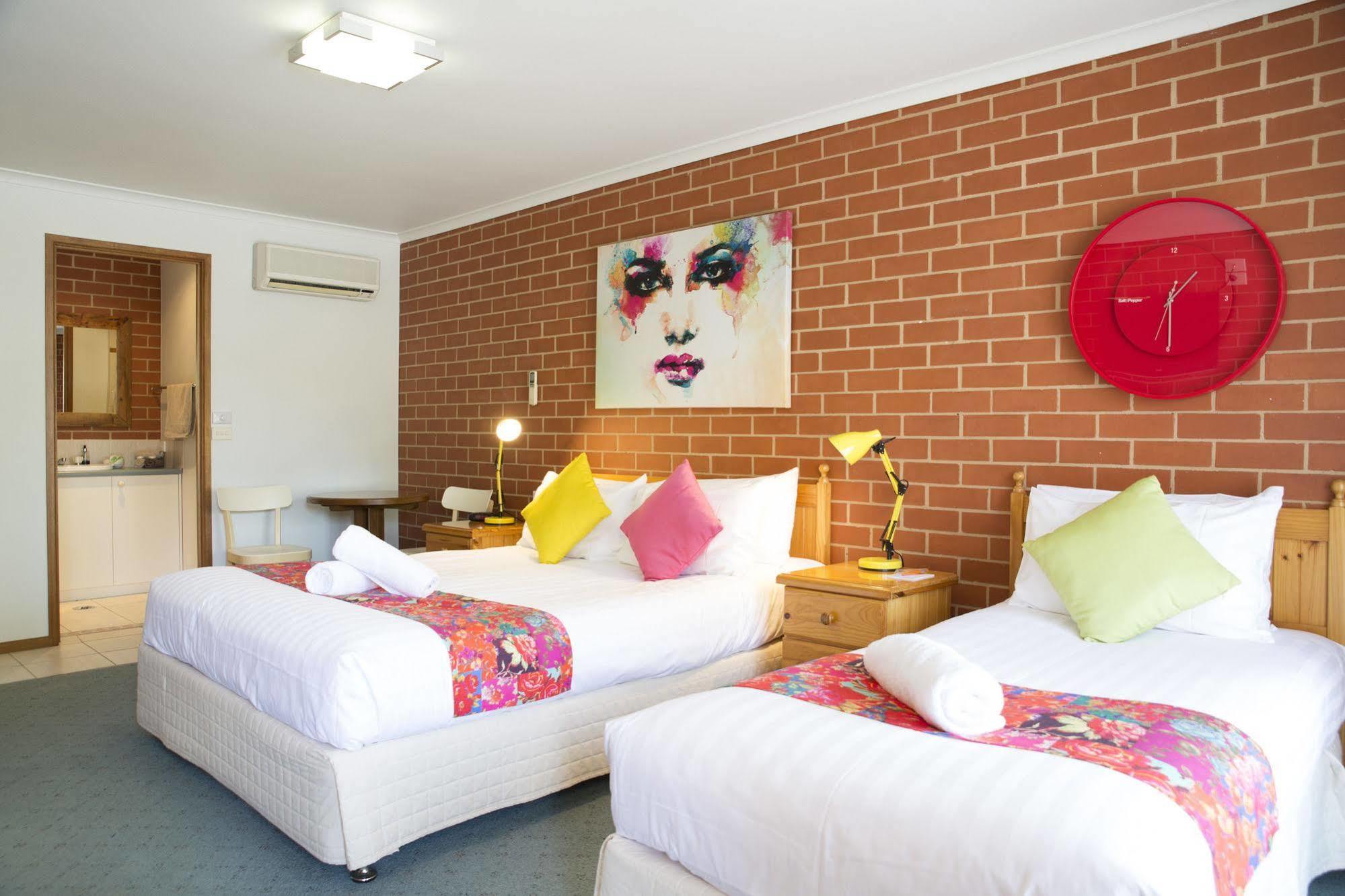 Yackandandah Central ภายนอก รูปภาพ